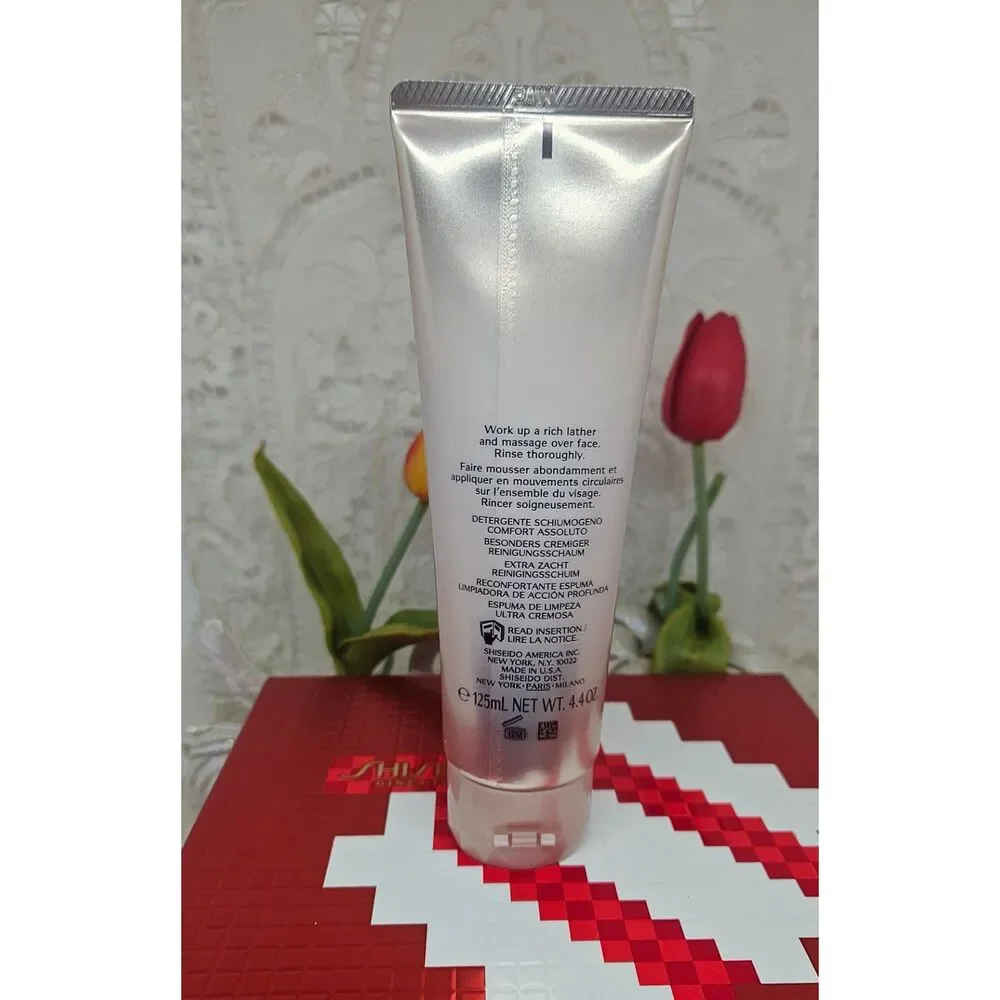 Shiseido Benefiance Extra Creamy Cleansing Foam Discontinued 4.4 oz - New